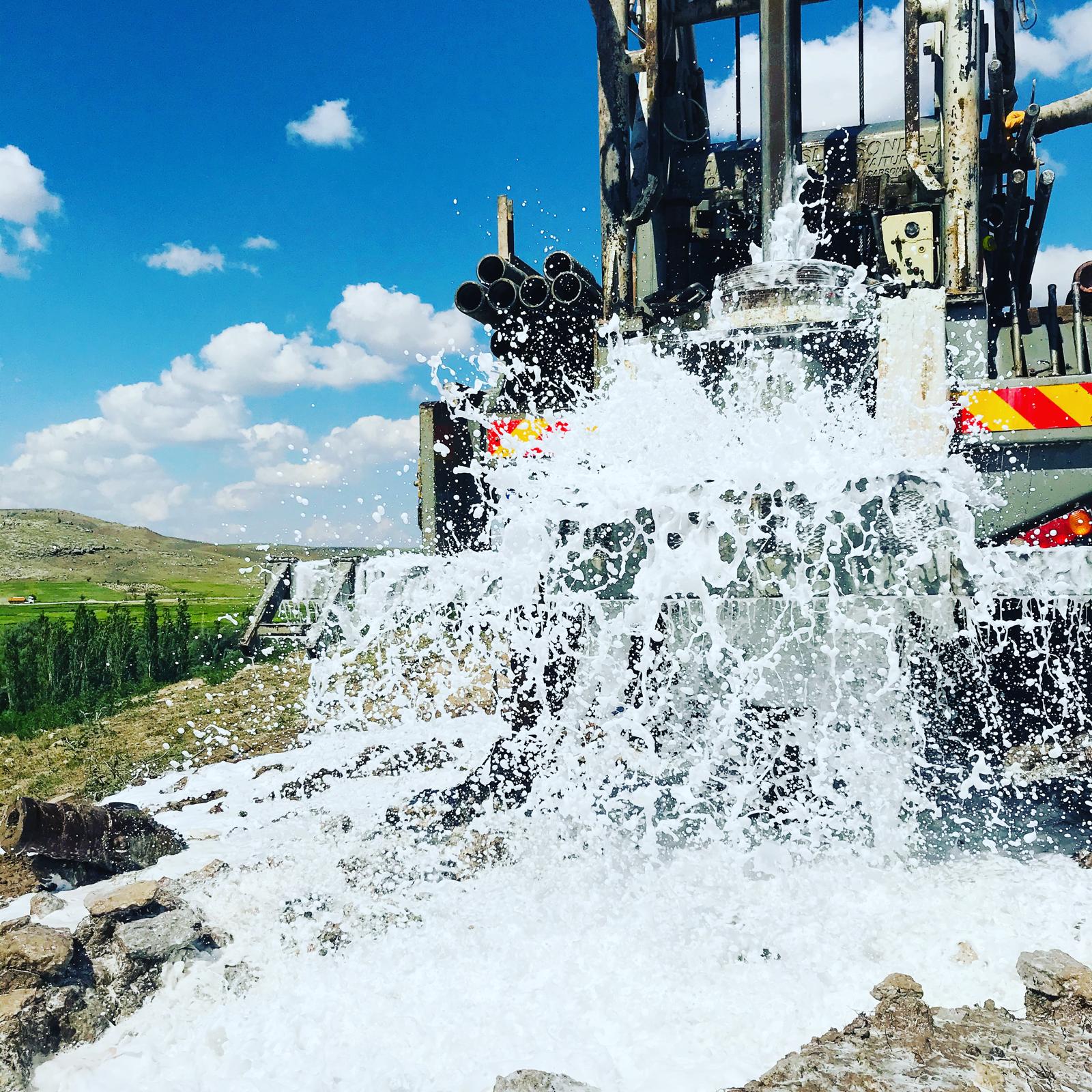 Güneş enerjili su pompası sistemi kurulumu